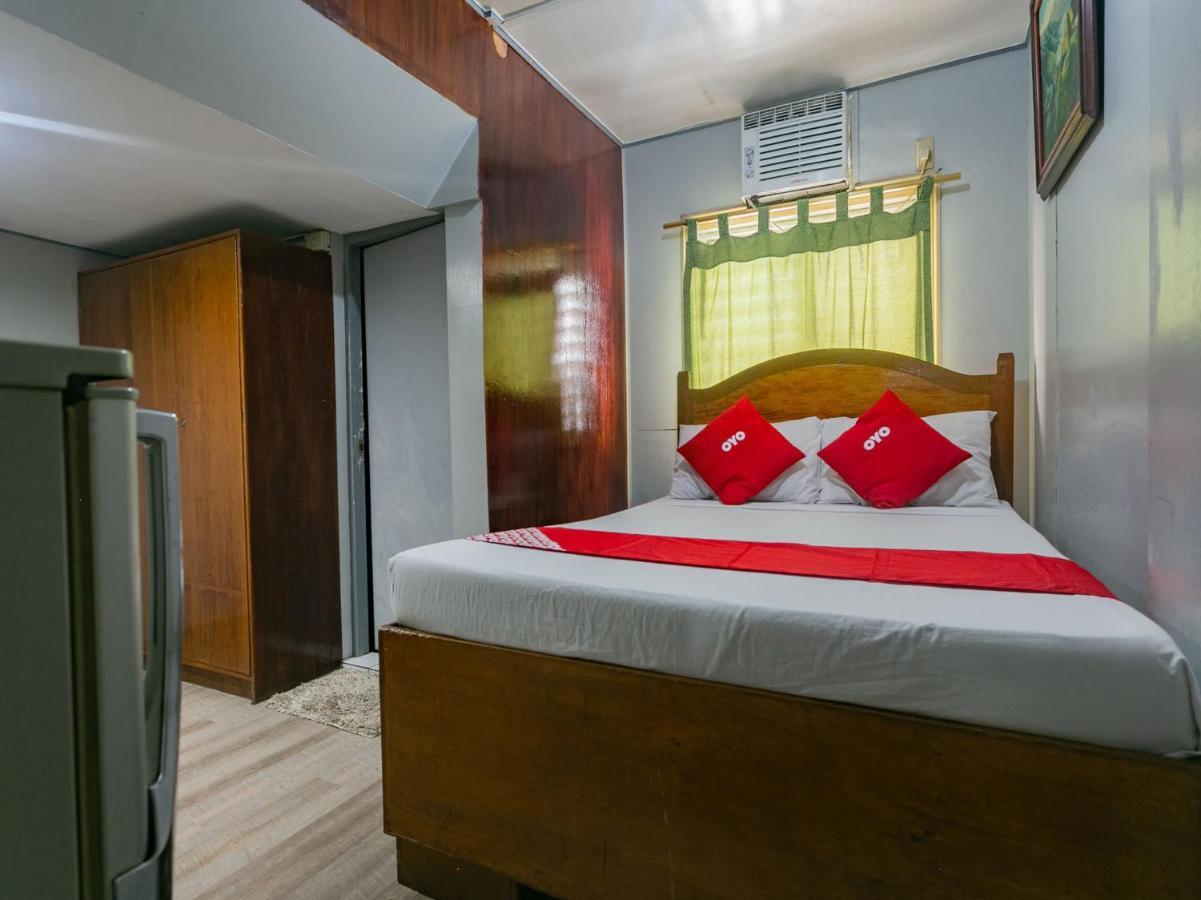 Oyo 722 Slouch Hat Inn Манила Экстерьер фото
