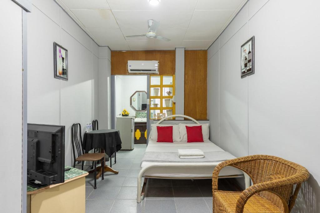 Oyo 722 Slouch Hat Inn Манила Экстерьер фото