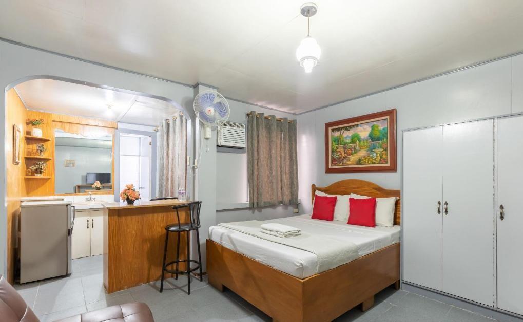 Oyo 722 Slouch Hat Inn Манила Экстерьер фото