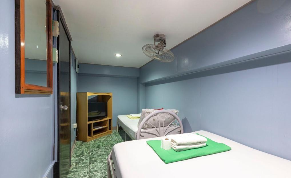 Oyo 722 Slouch Hat Inn Манила Экстерьер фото